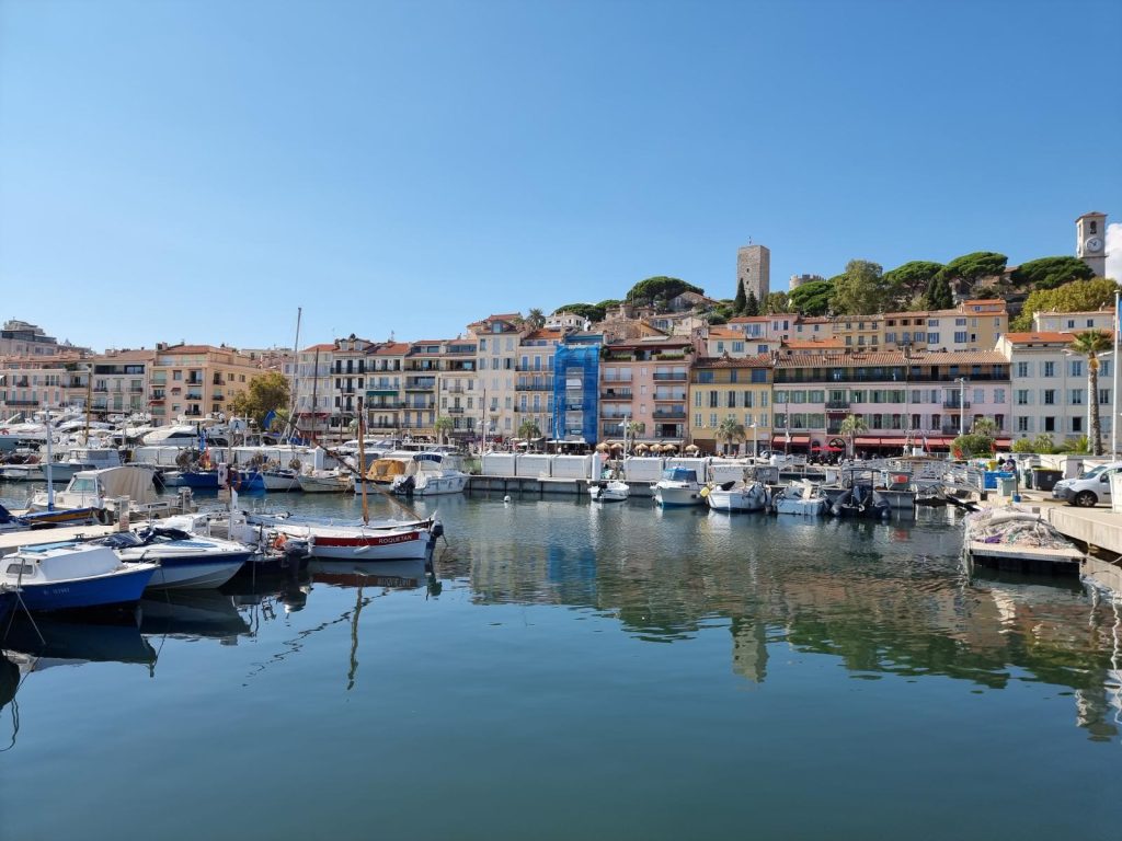 Cannes Marina is 5 mins walk from the apartment