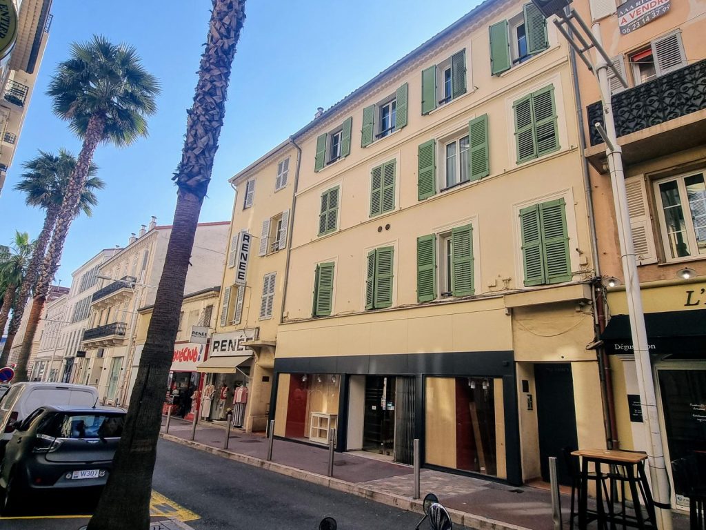 The apartment is located on the first floor