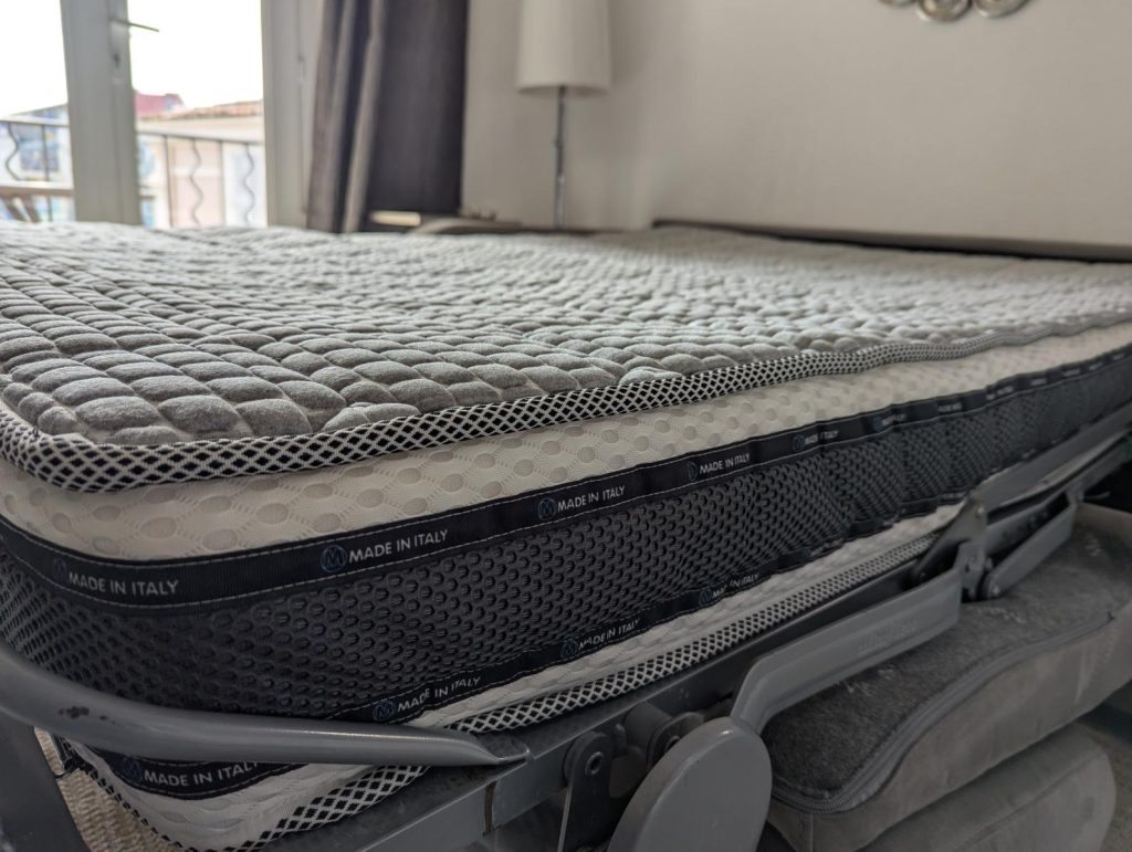 Good quality comfortable 18" mattress from UBALDI