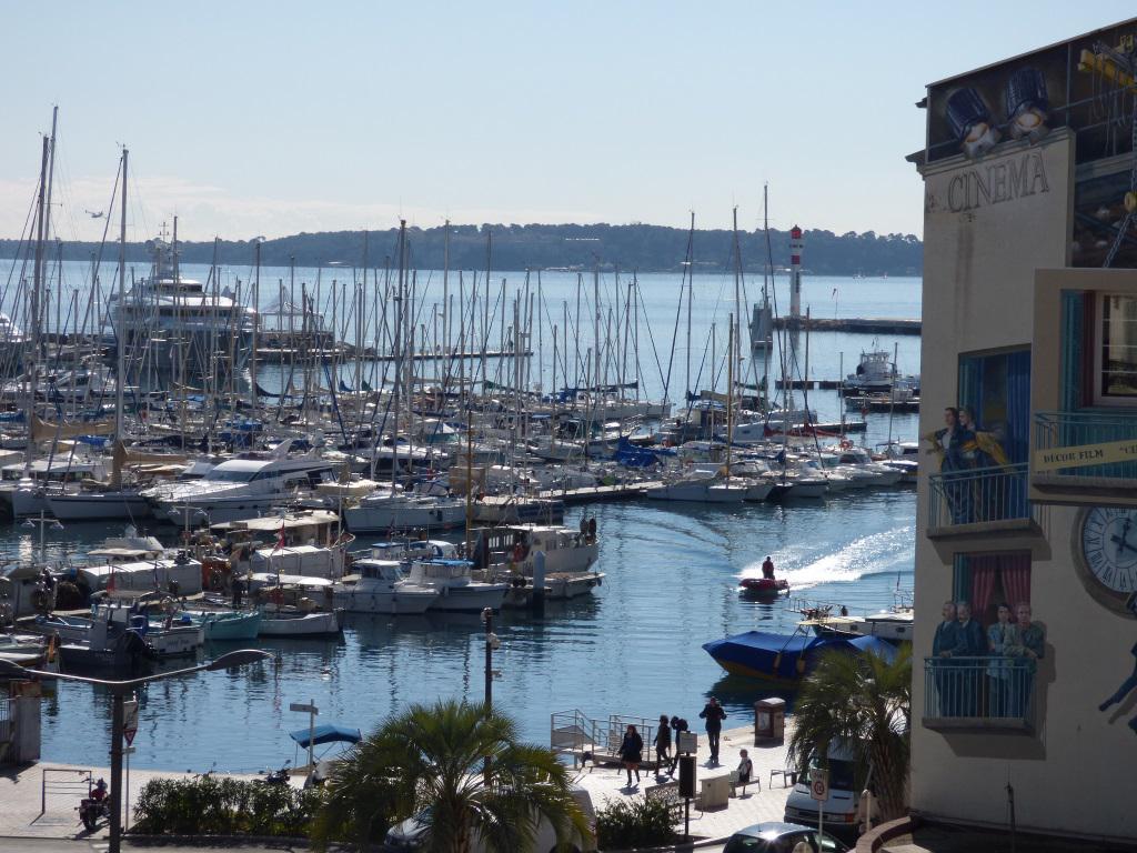 Marina view apartment — gallery image 2