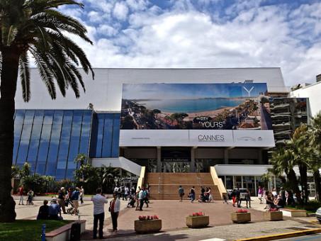 Palais des Festivals in 5 mins walk from the apartment