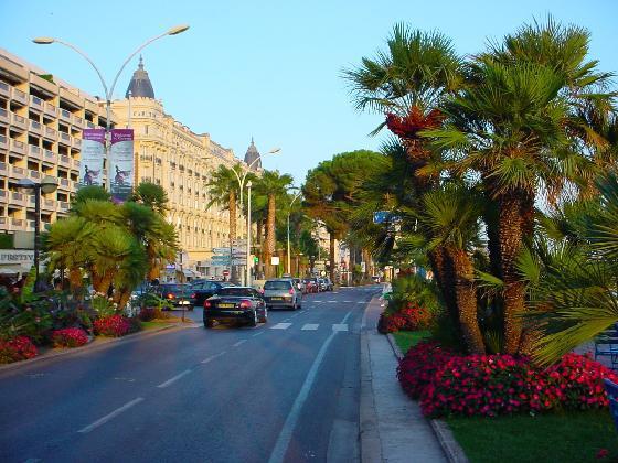 La Croisette is 5 mins walk from the apartment